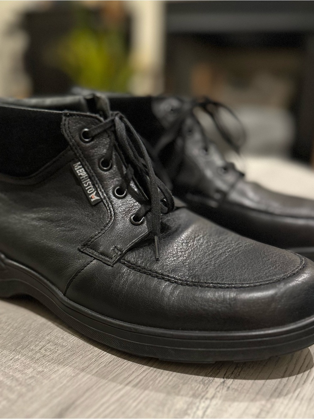 Mephisto Darwin Air-Jet Black Leather Chukka Boots Men’s 9.5